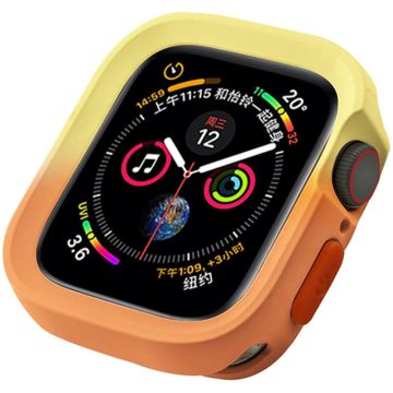 Apple Watch Series 4 / 5 / 6 / SE (2022) 44mm / 7 / 8 / 9 45mm Dual Color Flexibele Horloge Hoesje - Geel + Oranje